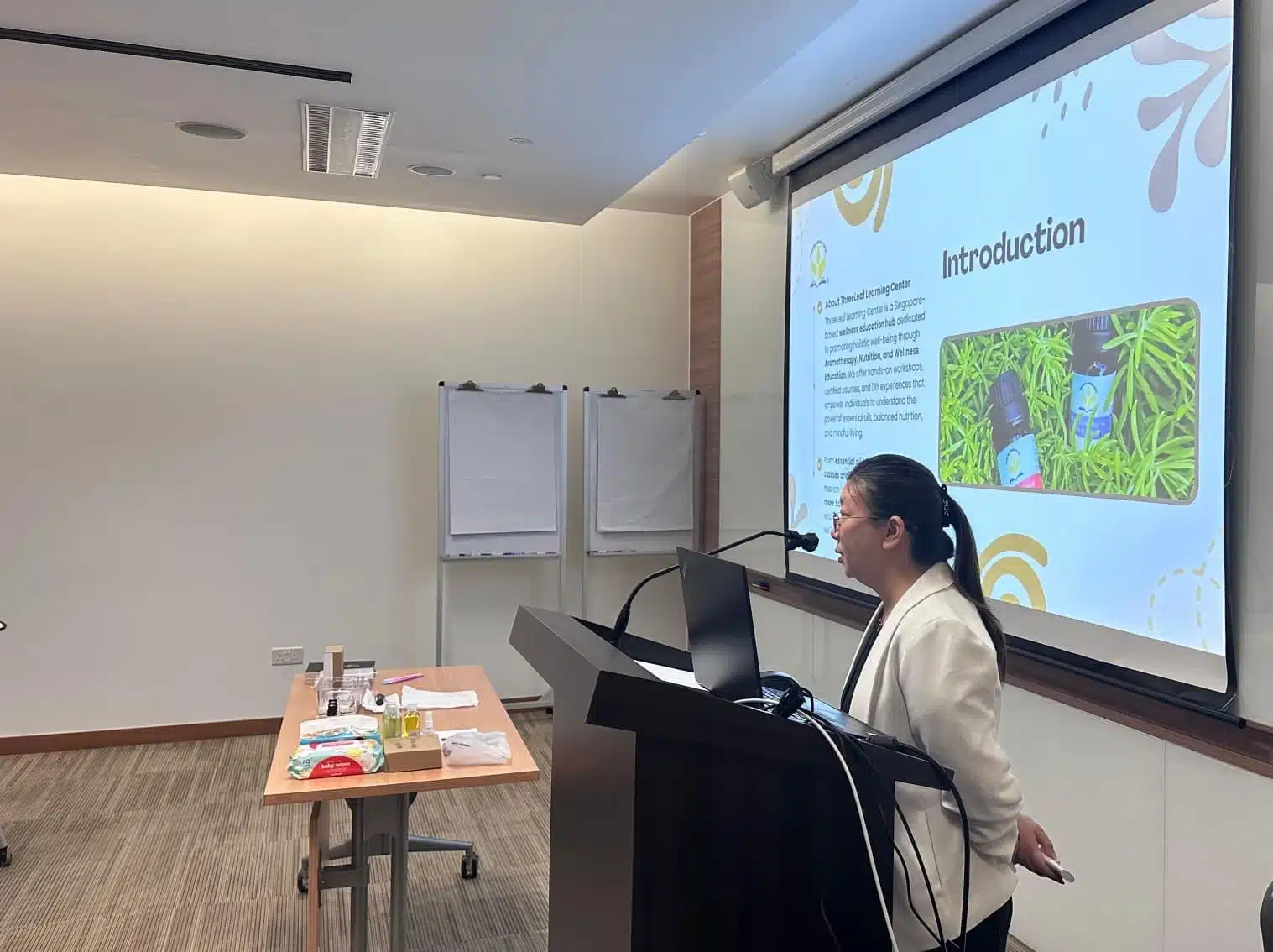 Ivy Ng leading a ThreeLeaf aromatherapy class workshop